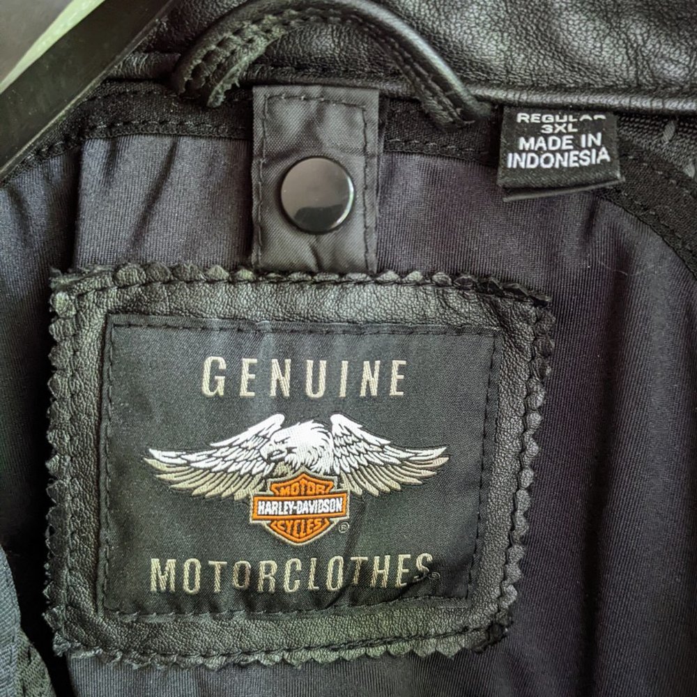 Harley Davidson Riding Jacket - Picture 3 of 3